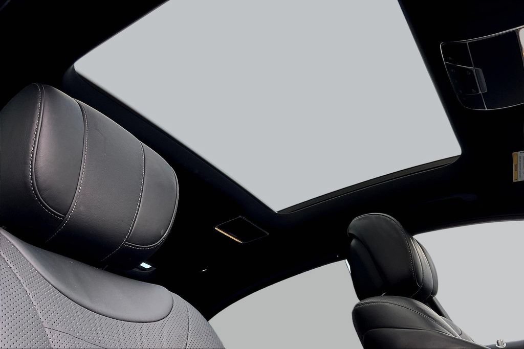 Used 2014 Mercedes-Benz S 550 Sedan image 26