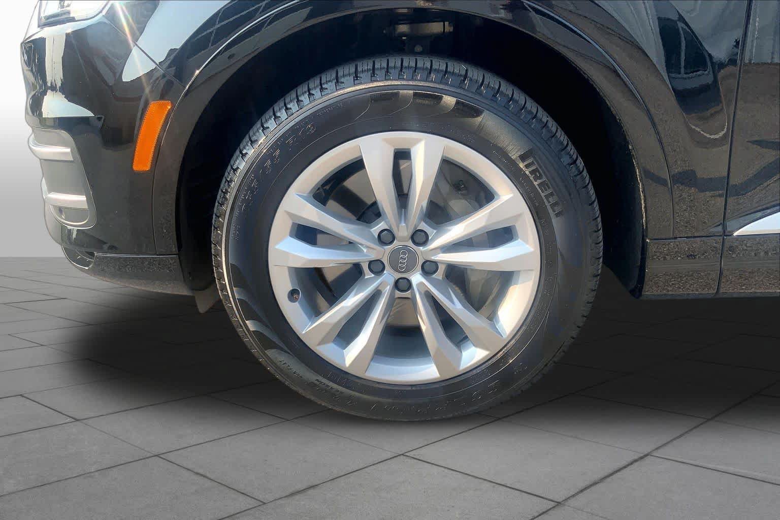 Used 2017 Audi Q7 3.0T Premium Plus AWD/4WD image 10