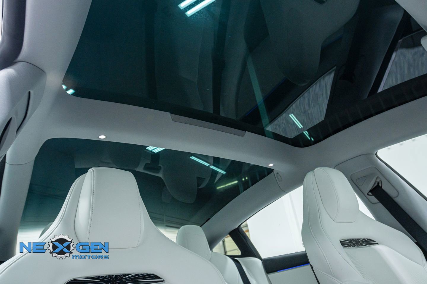 Used 2024 Tesla Model 3 Performance image 35