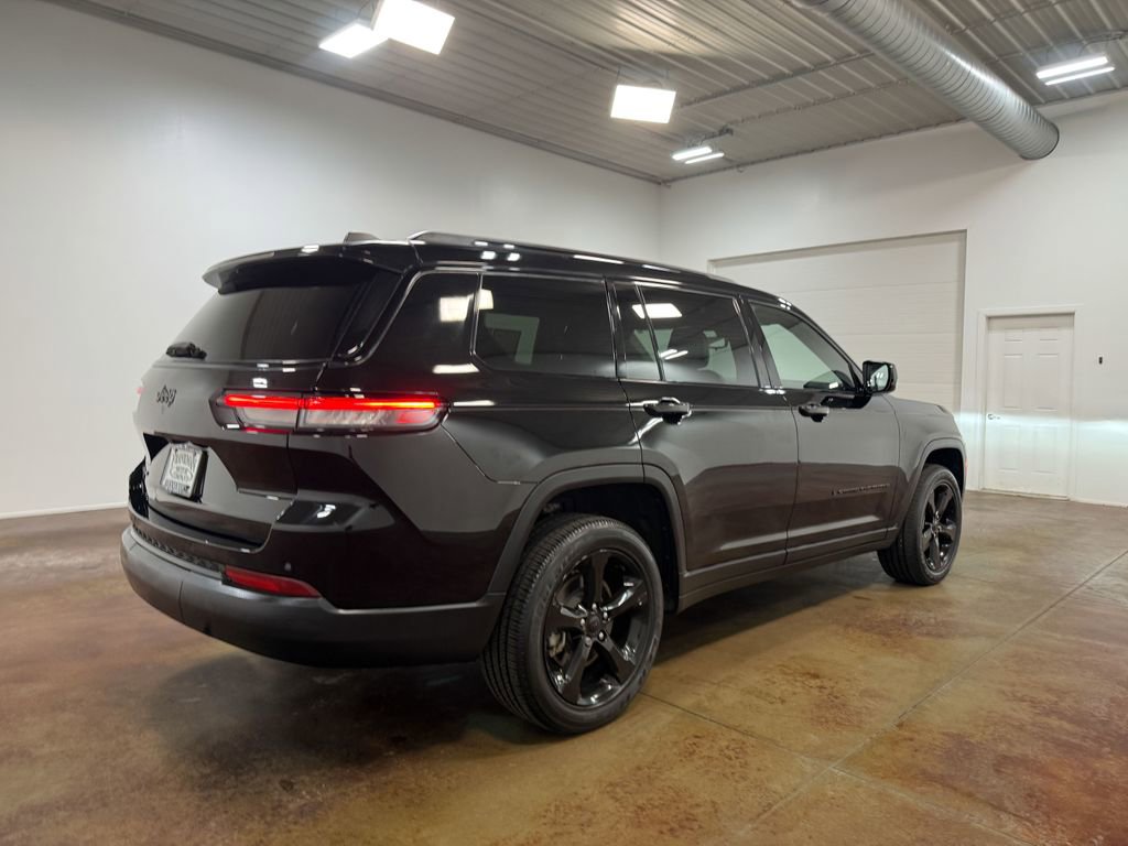 Used 2023 Jeep Grand Cherokee L Laredo AWD/4WD image 35