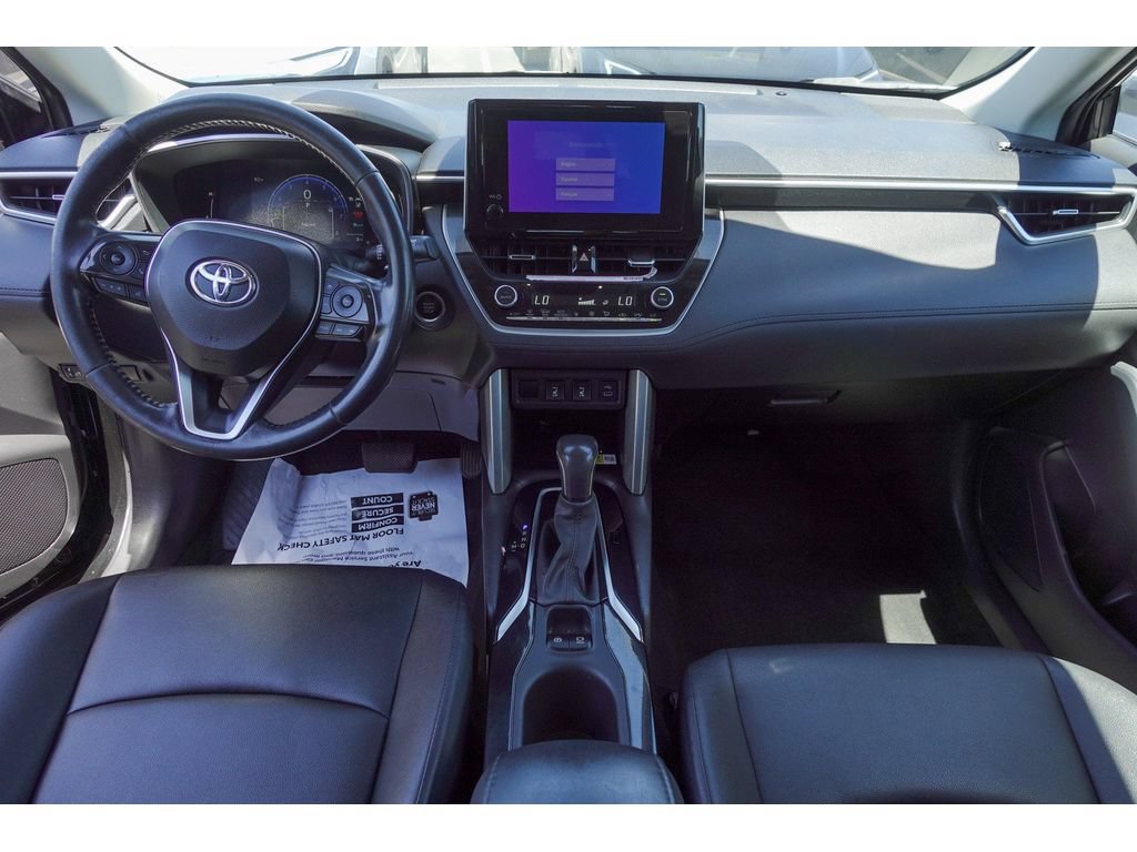 Certified 2023 Toyota Corolla Cross XLE FWD image 30
