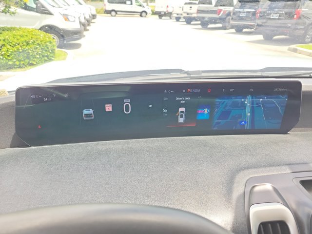 Certified 2025 Ford Expedition Active AWD/4WD image 31