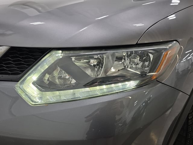Used 2014 Nissan Rogue S AWD/4WD image 28