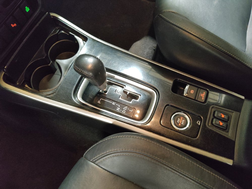 Used 2020 Mitsubishi Outlander SEL AWD/4WD image 26