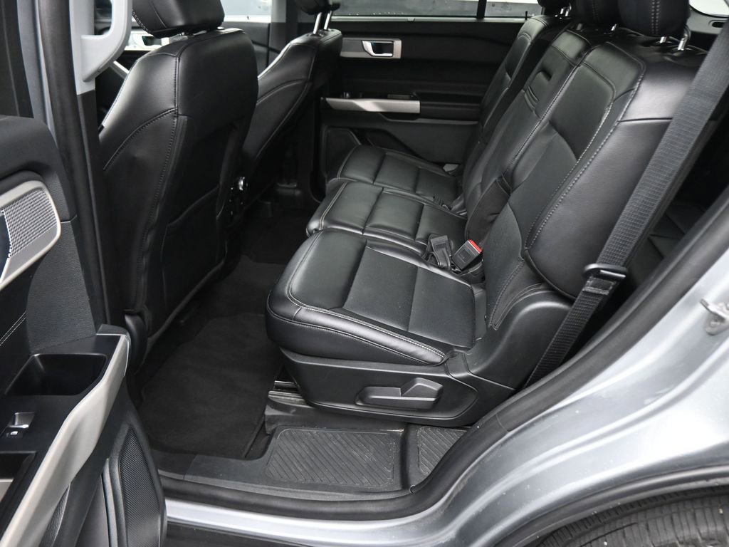 Used 2023 Ford Explorer Limited image 43
