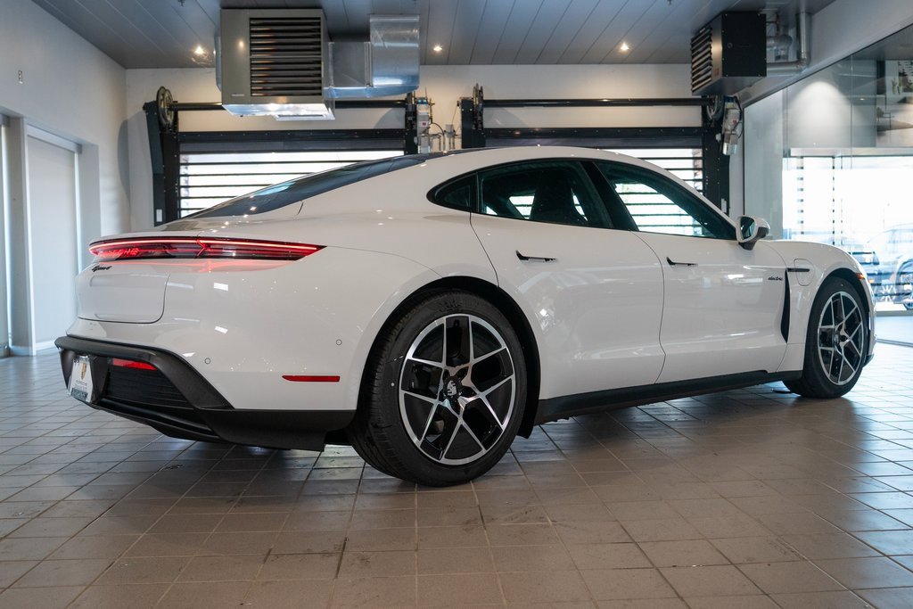 New 2025 Porsche Taycan image 9
