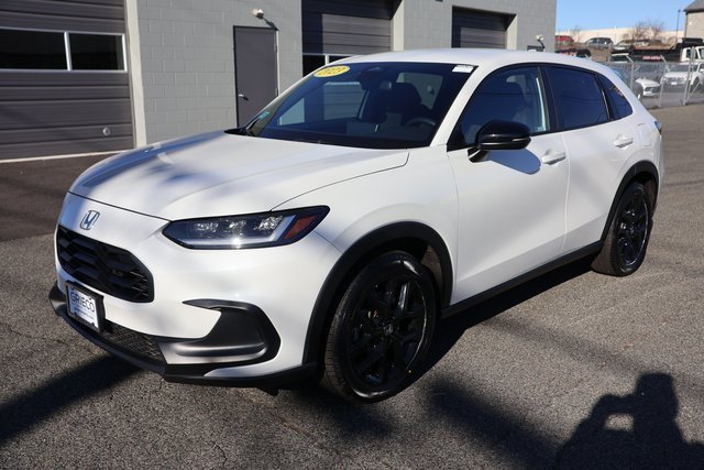 Used 2023 Honda HR-V Sport image 4