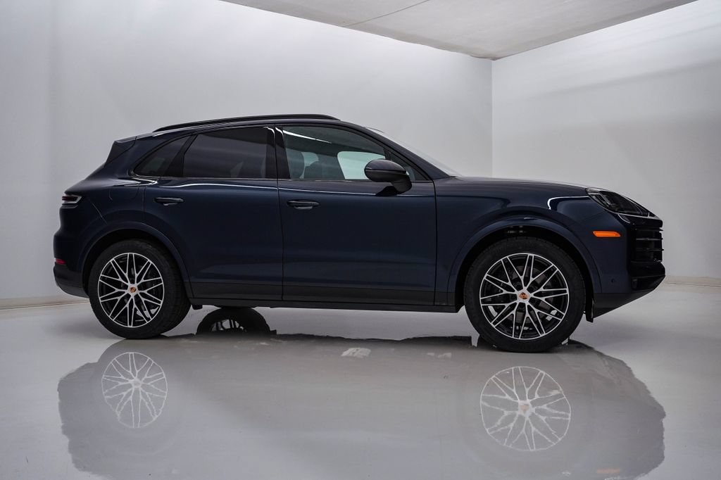 New 2026 Porsche Cayenne AWD/4WD image 9