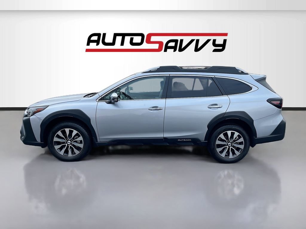 Used 2025 Subaru Outback Touring image 4