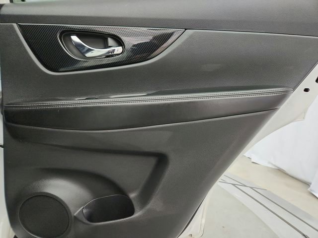 Used 2019 Nissan Rogue SL AWD/4WD image 29