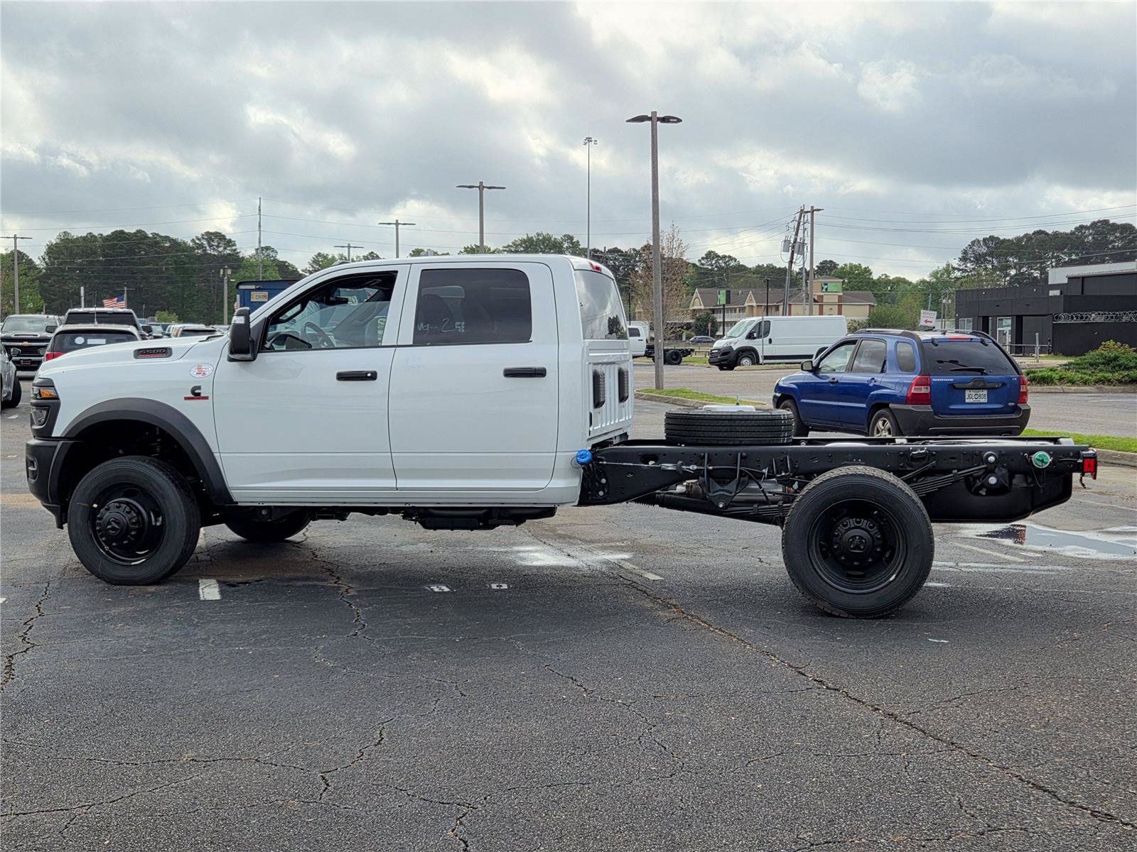 New 2026 RAM 5500 Tradesman AWD/4WD image 8