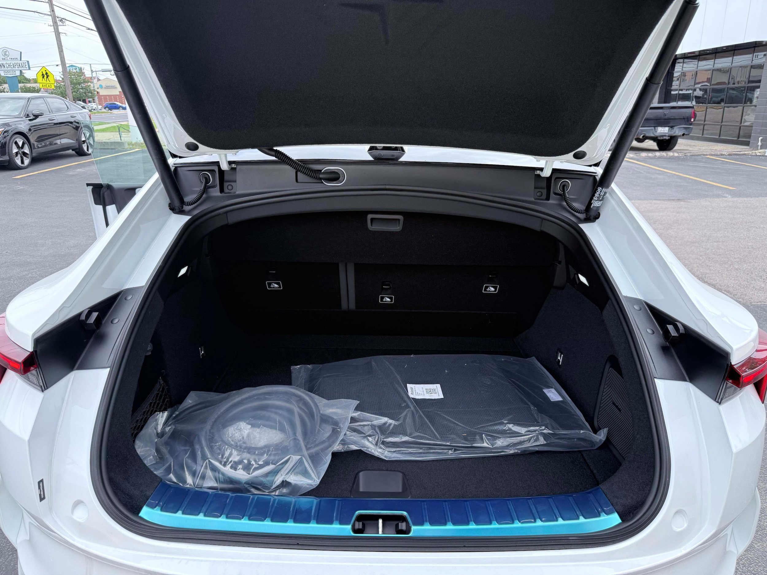 New 2026 Polestar Polestar 4 w/ Performance Pack AWD/4WD image 29