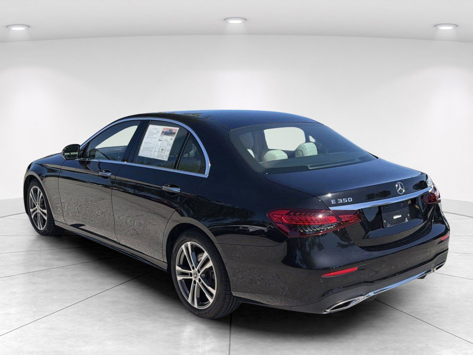 Used 2022 Mercedes-Benz E 350 4MATIC Sedan image 6