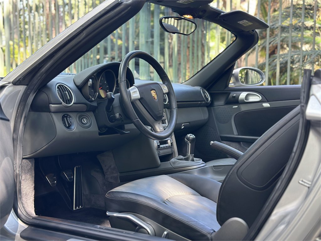 Used 2005 Porsche Boxster image 21
