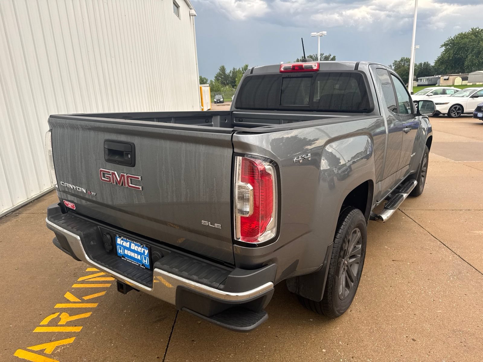 Used 2020 GMC Canyon SLE w/ Elevation Edition AWD/4WD image 8