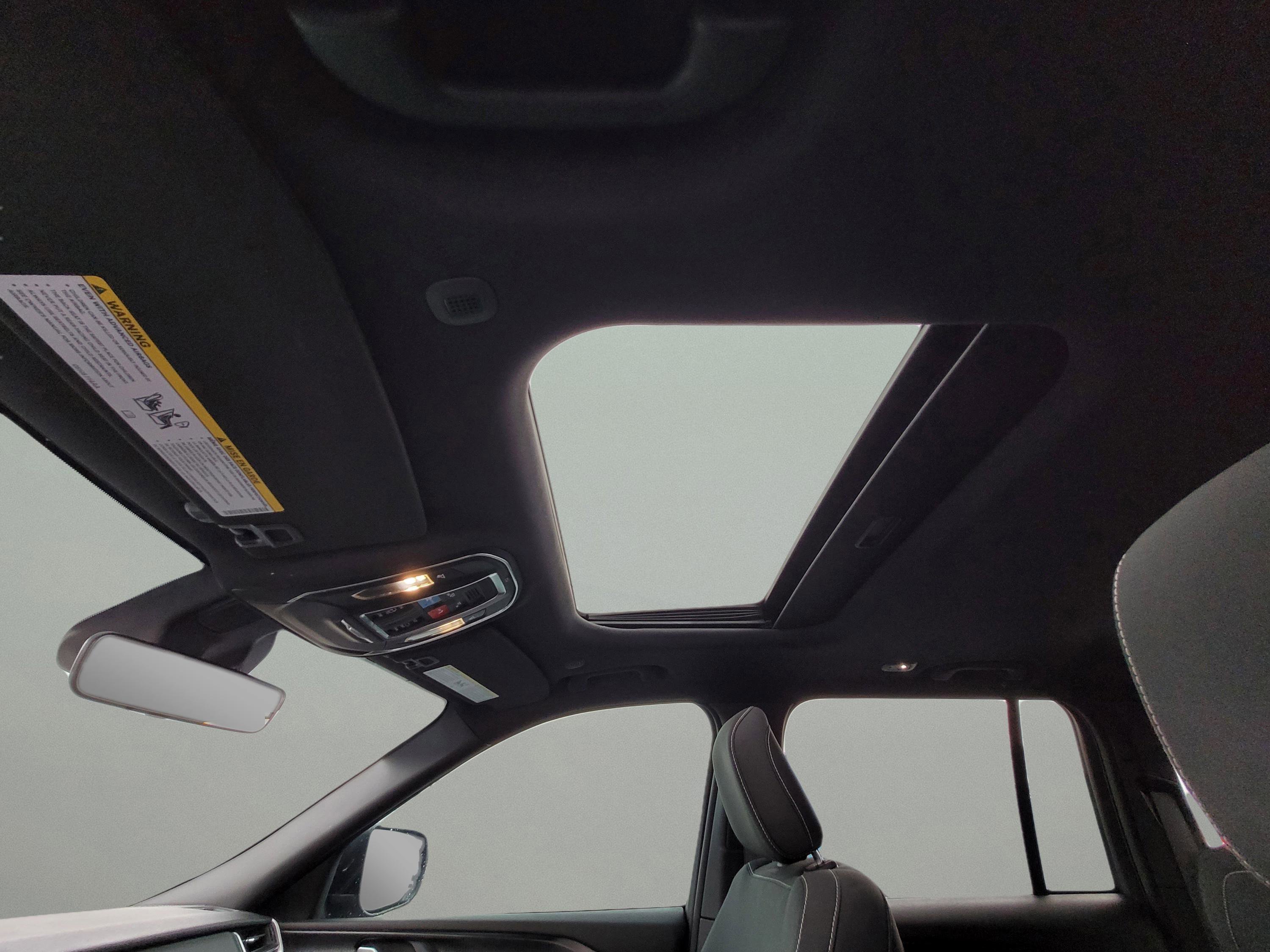 Used 2025 Jeep Grand Cherokee Laredo X image 25