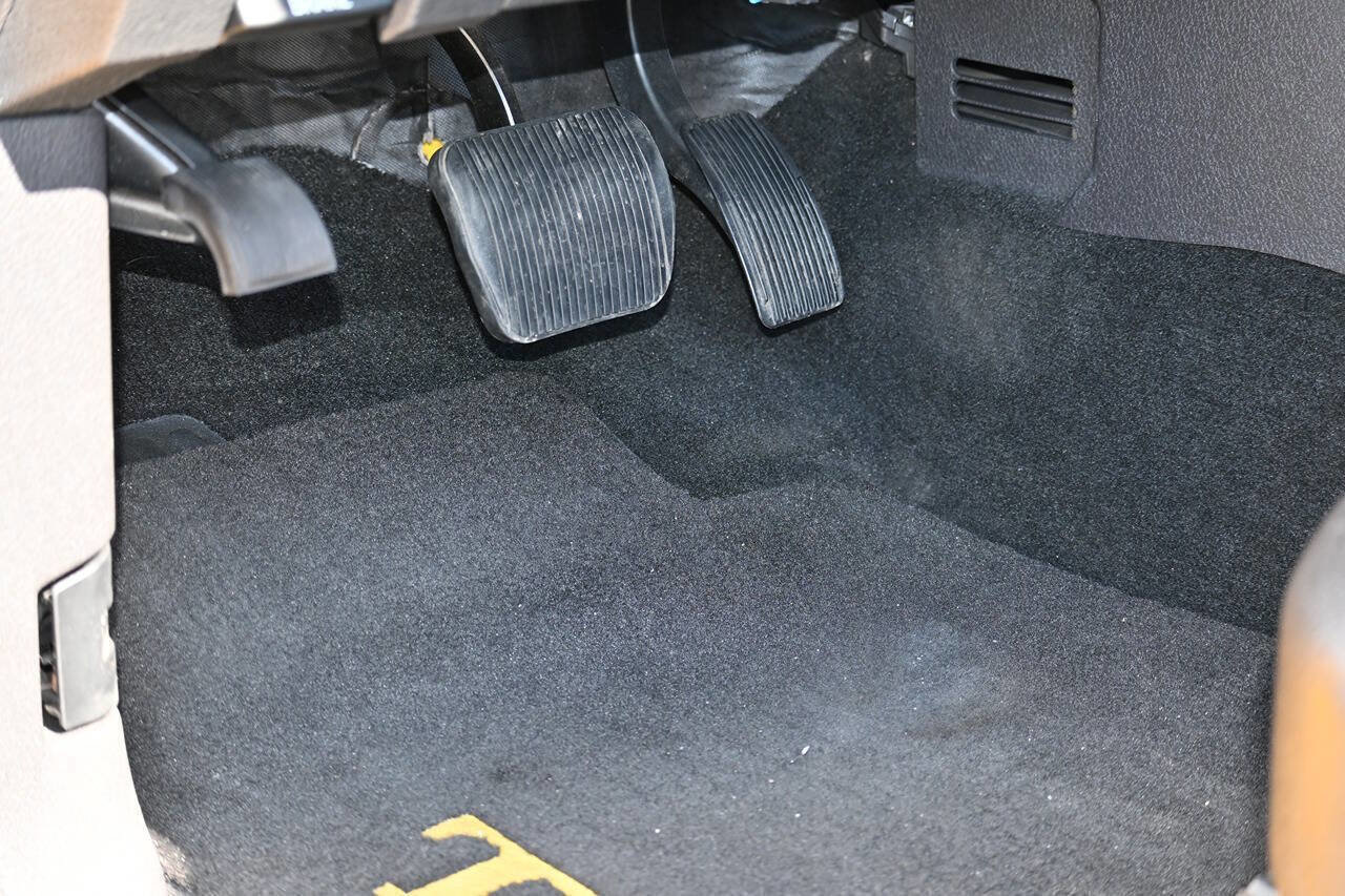 Used 2014 Ford F150 Lariat w/ Equipment Group 502A Luxury image 33