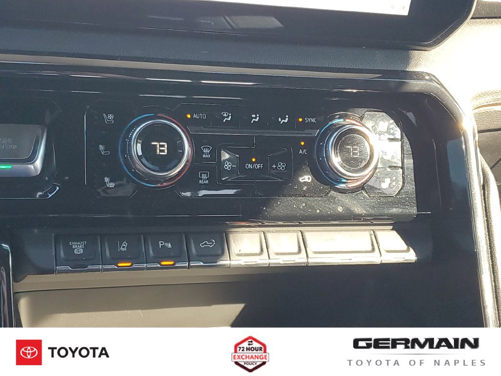 Used 2024 GMC Sierra 2500 AT4 w/ AT4 Premium Plus Package AWD/4WD image 32
