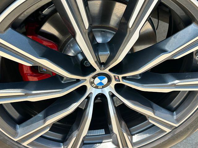 Used 2024 BMW X5 xDrive40i w/ M Sport Package AWD/4WD image 32