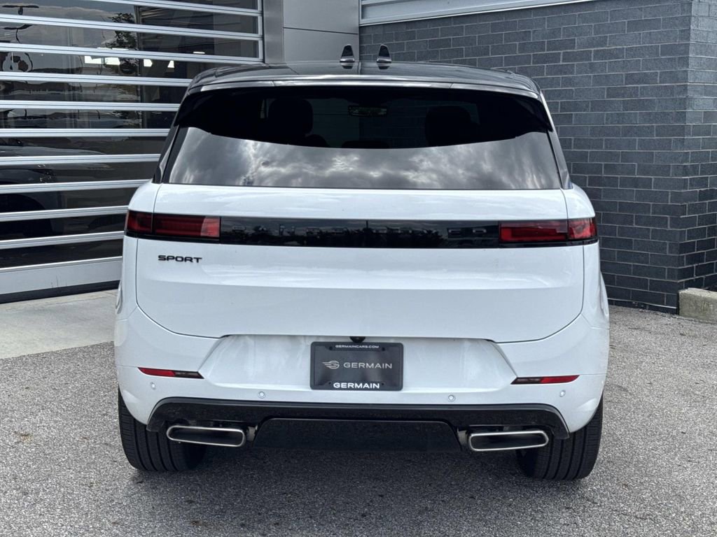 New 2026 Land Rover Range Rover Sport Dynamic SE AWD/4WD image 5