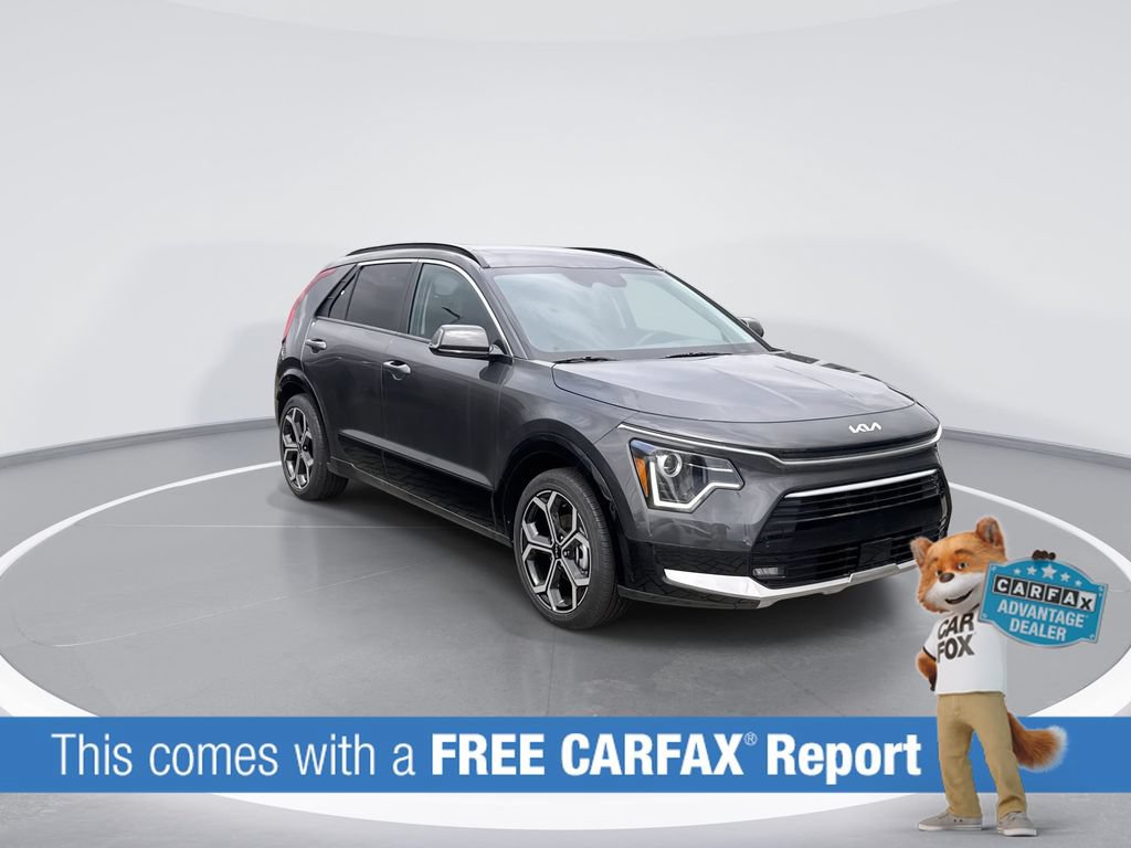 Used 2025 Kia Niro EX Touring FWD image 2