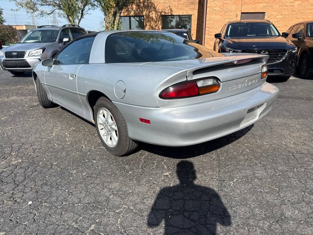 Used 2002 Chevrolet Camaro LT w/ Preferred Equipment Group 1 RWD image 4