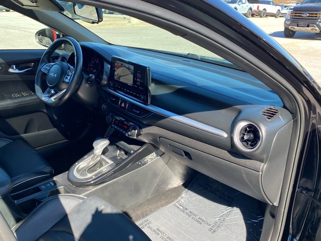 Used 2022 Kia Forte GT-Line w/ GT-Line Premium Package image 32