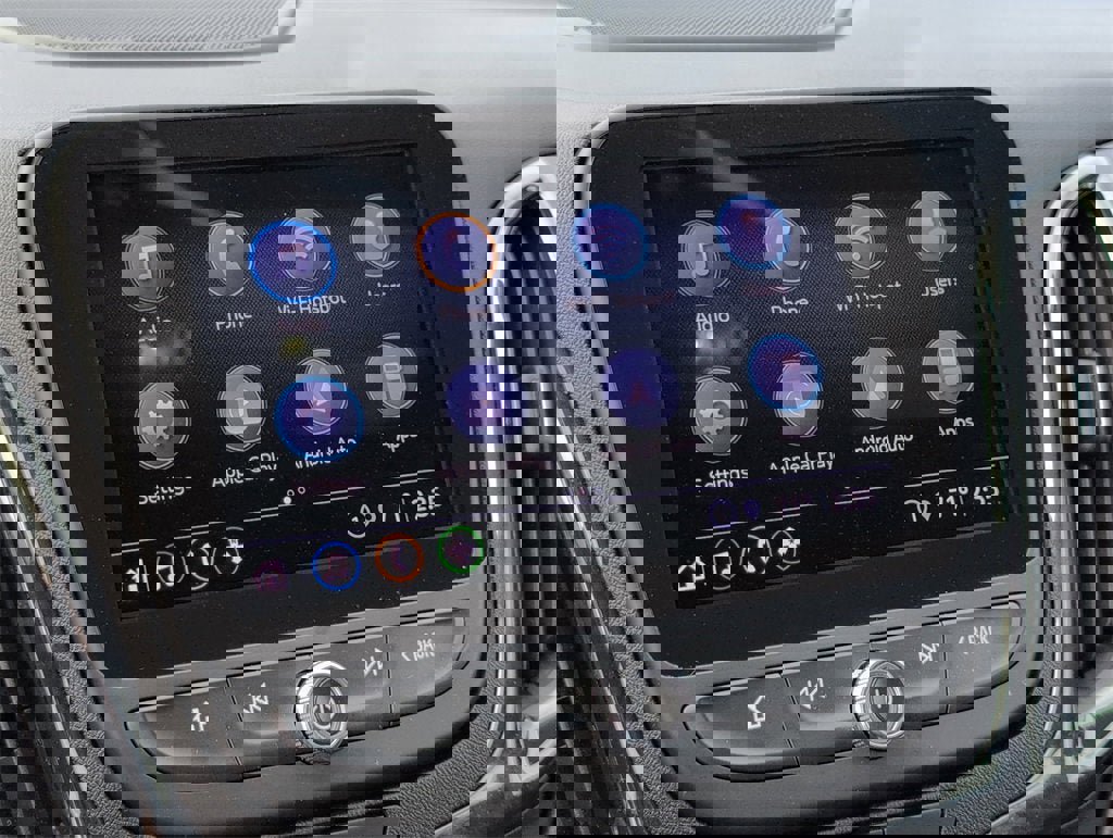 Certified 2023 Chevrolet Equinox RS w/ RS Leather Package image 19