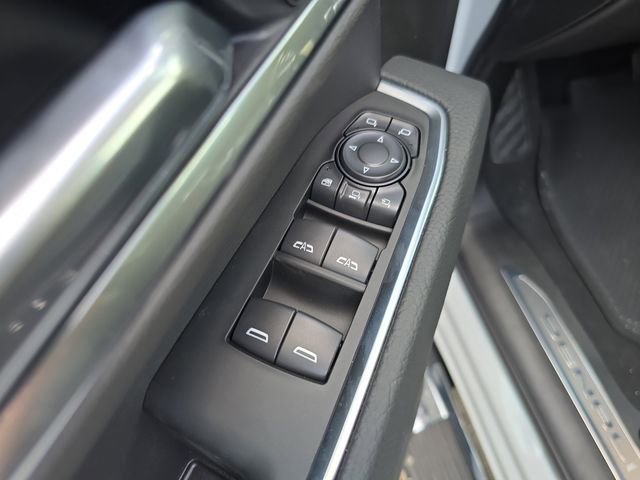 New 2025 GMC Sierra 2500 Denali w/ Denali Reserve Package image 17