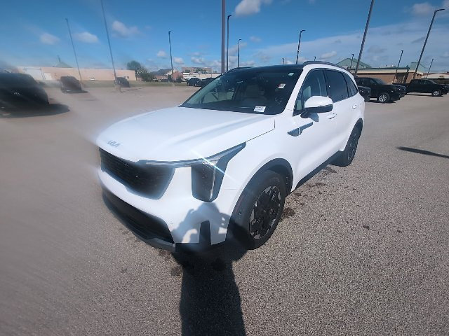 Used 2024 Kia Sorento S w/ Panoramic Sunroof Package FWD image 13