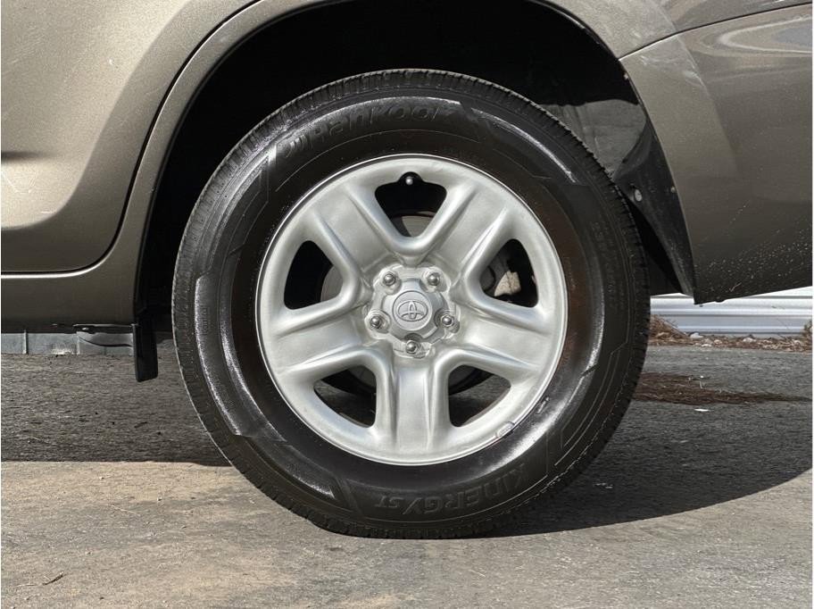 Used 2011 Toyota RAV4 AWD w/ Base L4 Extra Value Pkg image 24