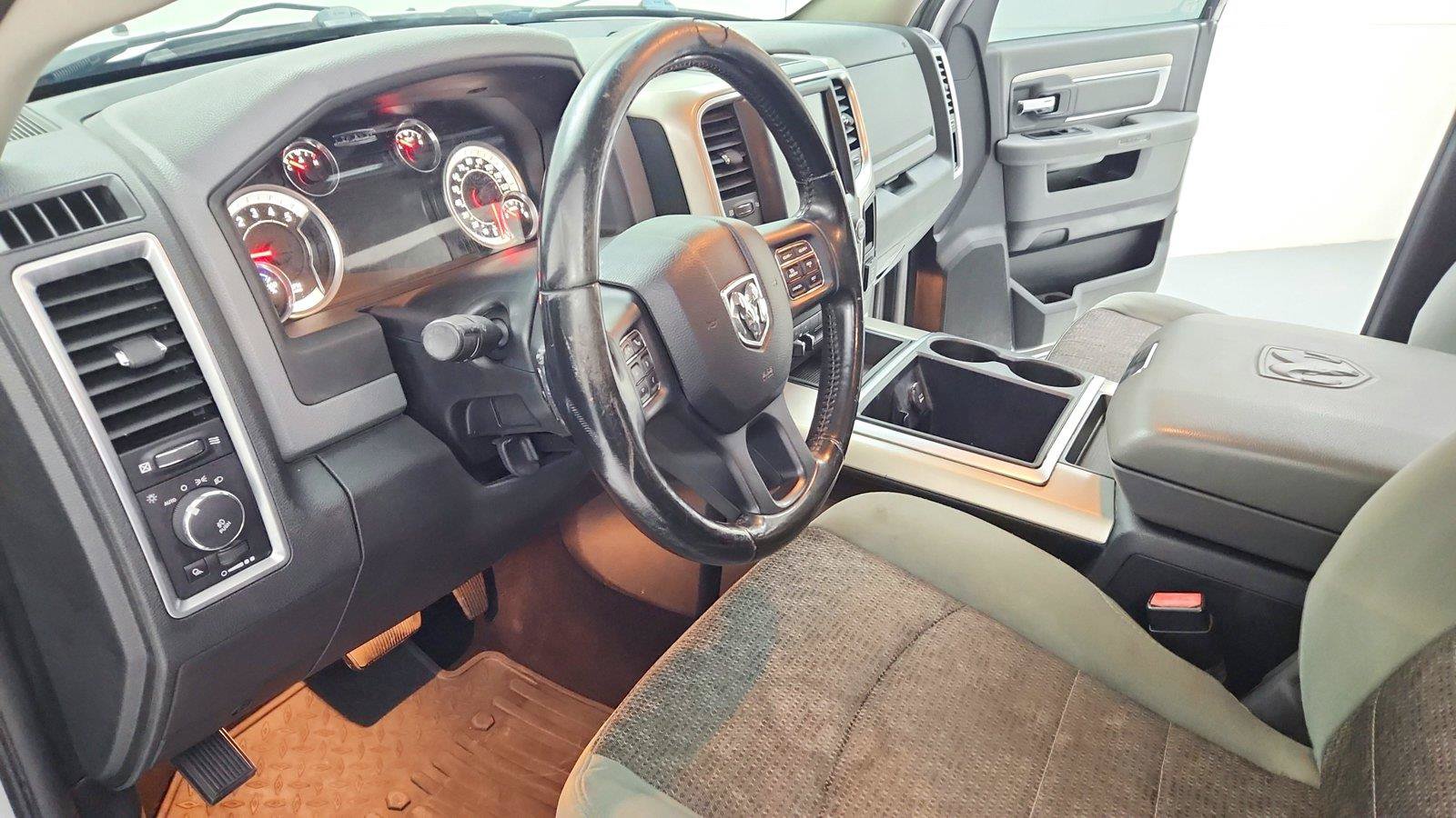 Used 2015 RAM 1500 Outdoorsman AWD/4WD image 17