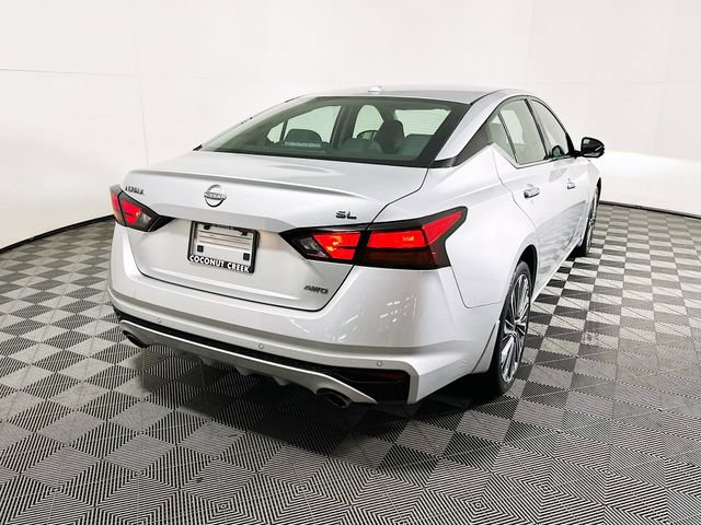 Used 2024 Nissan Altima 2.5 SL AWD/4WD image 3