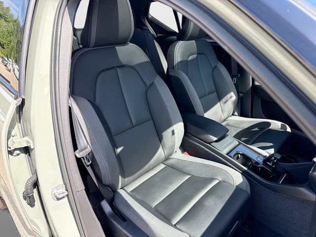Certified 2023 Volvo XC40 Recharge Ultimate AWD/4WD image 29