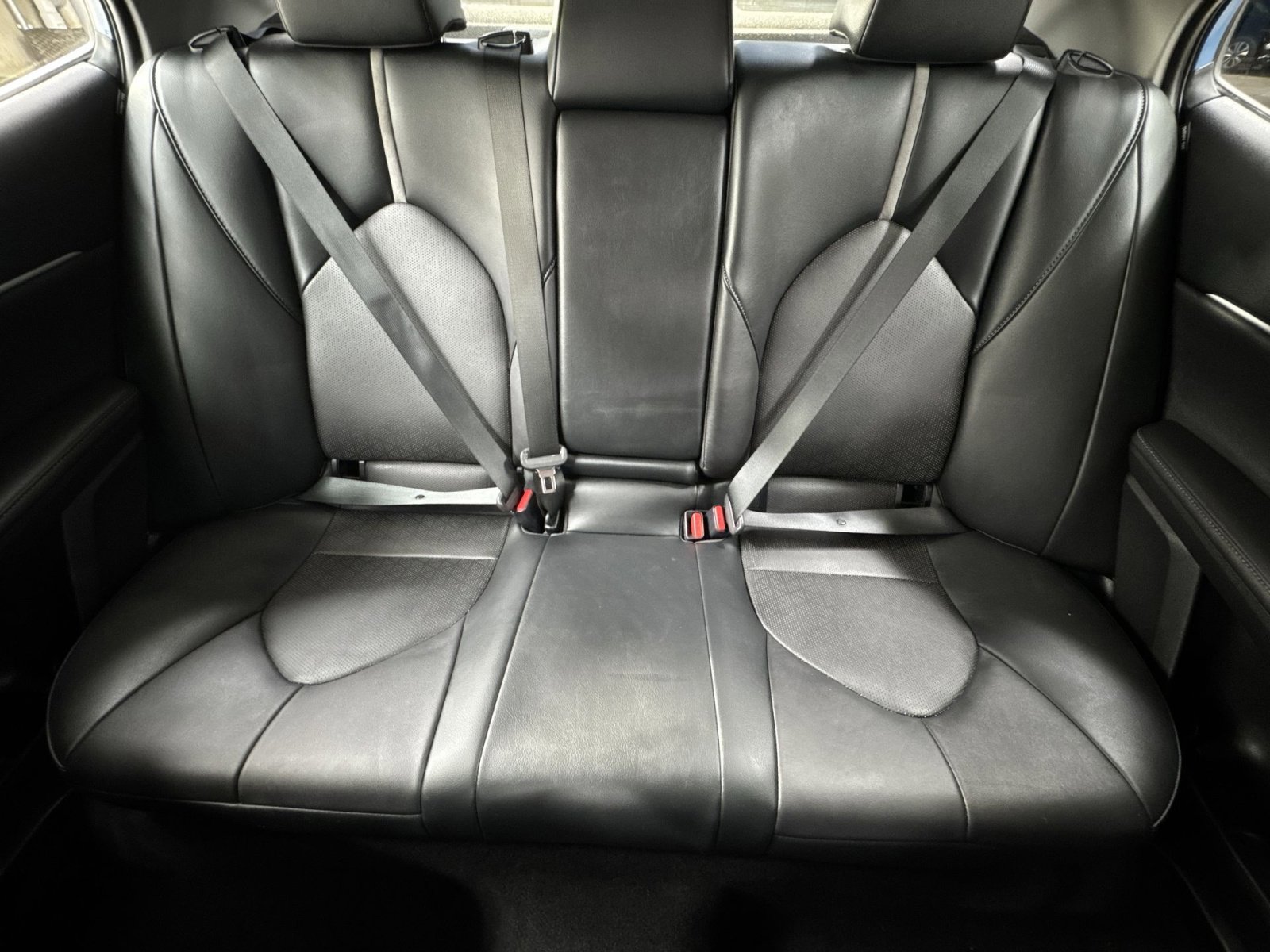 Used 2023 Toyota Camry XSE image 5