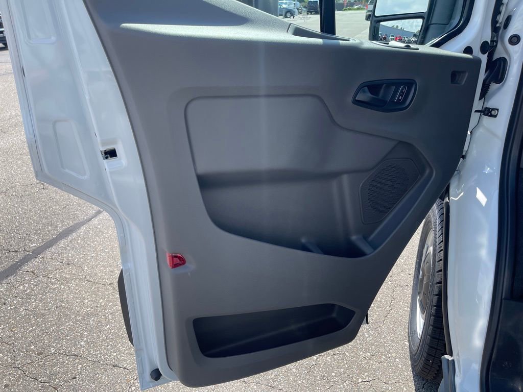 New 2025 Ford Transit 250 148 Medium Roof w/ Load Area Protection Package image 13