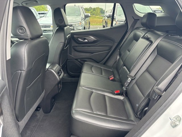 Used 2023 GMC Terrain SLT image 14
