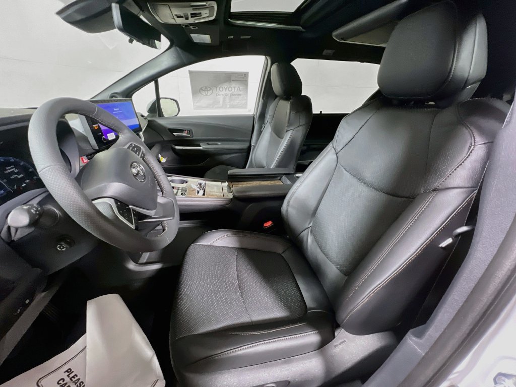 New 2026 Toyota Sienna Platinum AWD/4WD image 16