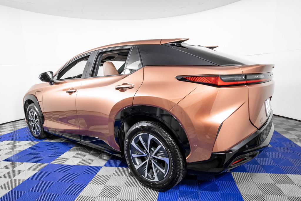 Used 2024 Lexus RZ 300e Premium w/ Technology Package image 7