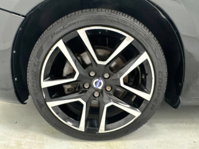 Used 2017 Volvo S60 T5 Dynamic FWD image 31