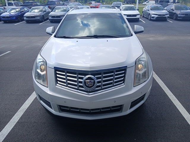 Used 2014 Cadillac SRX Luxury w/ Driver Awareness Package FWD image 2