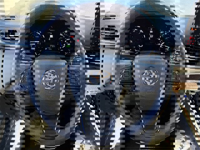 Certified 2024 Toyota Sienna LE image 13