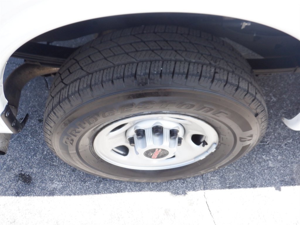 Used 2023 GMC Savana 2500 w/ Driver Convenience Package image 12