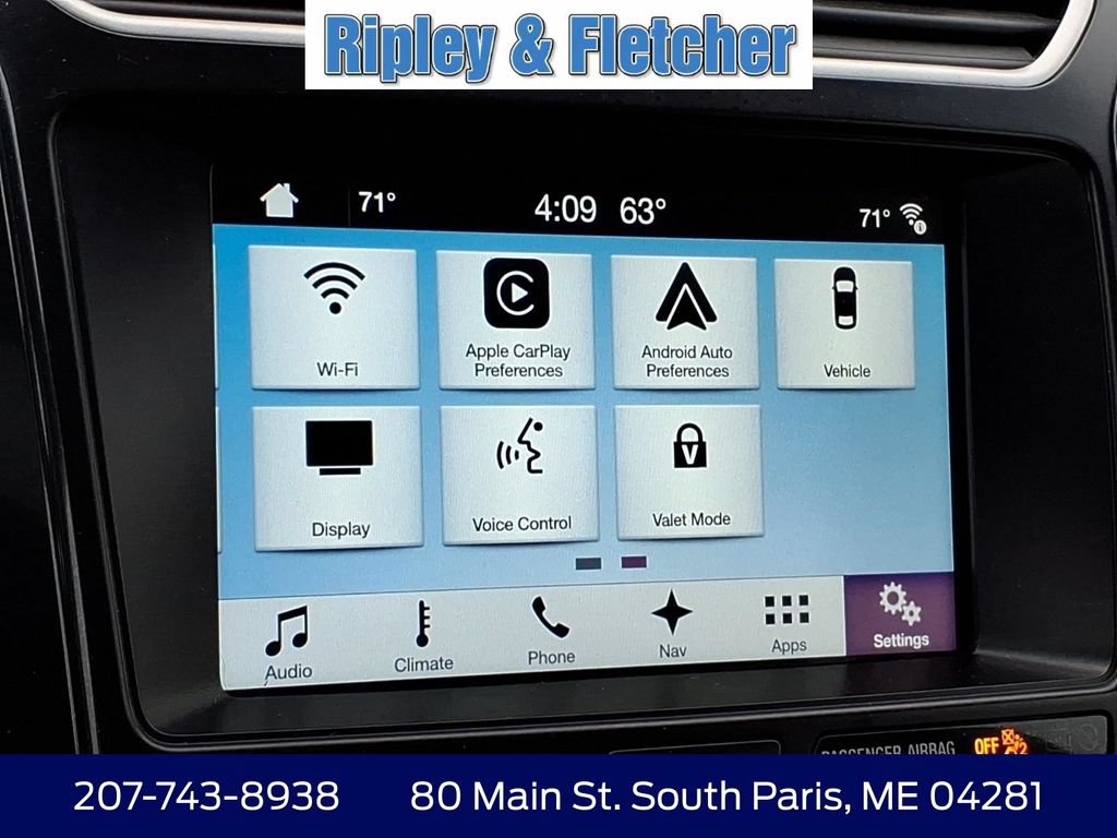 Used 2017 Ford Explorer XLT w/ Equipment Group 202A AWD/4WD image 23