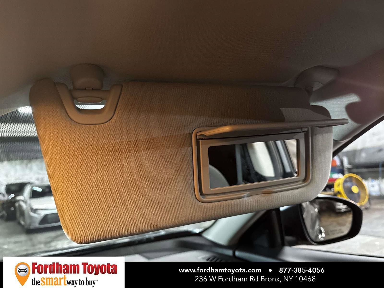 Used 2024 Nissan Altima 2.5 SV FWD image 29
