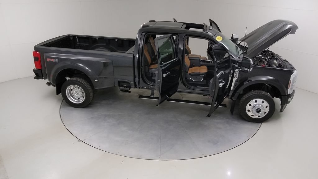 Certified 2024 Ford F450 Platinum w/ FX4 Off-Road Package AWD/4WD image 51
