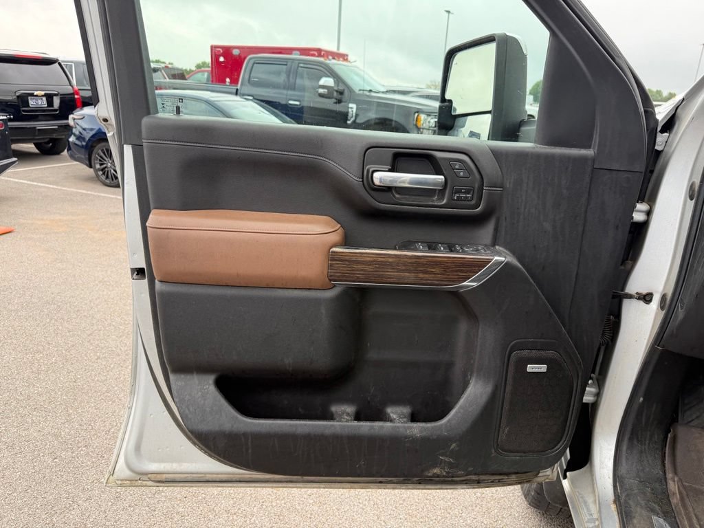 Used 2022 Chevrolet Silverado 3500 High Country w/ Z71 Off-Road Package AWD/4WD image 9