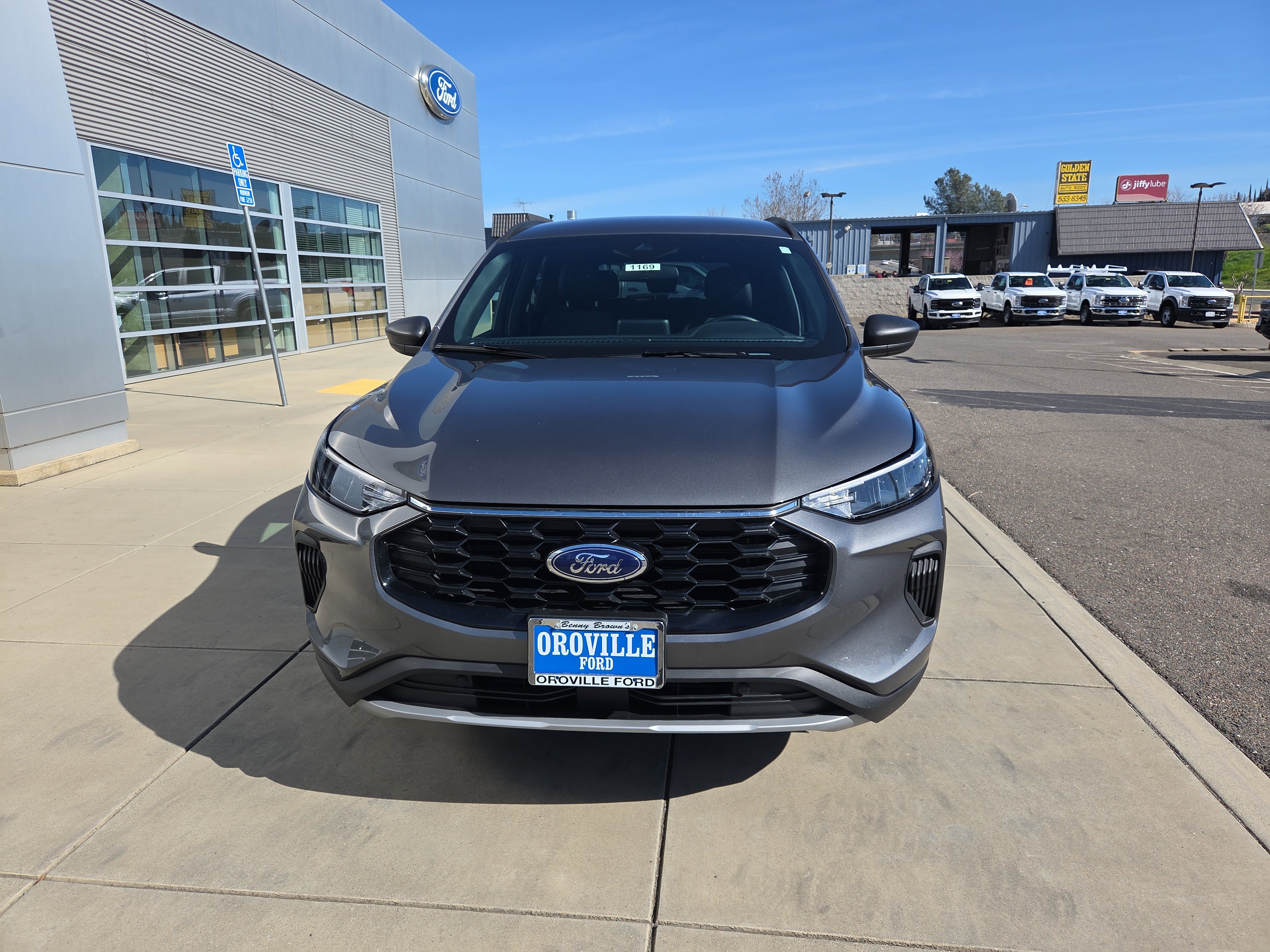 Used 2025 Ford Escape ST-Line image 8