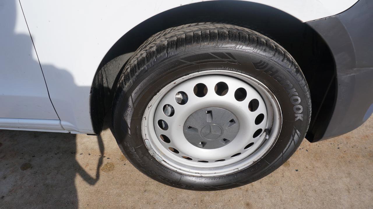 Used 2020 Mercedes-Benz Metris w/ Driver Efficiency Package image 11