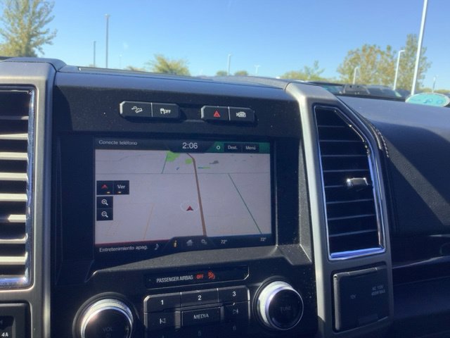 Used 2015 Ford F150 Platinum w/ Equipment Group 701A Luxury AWD/4WD image 33